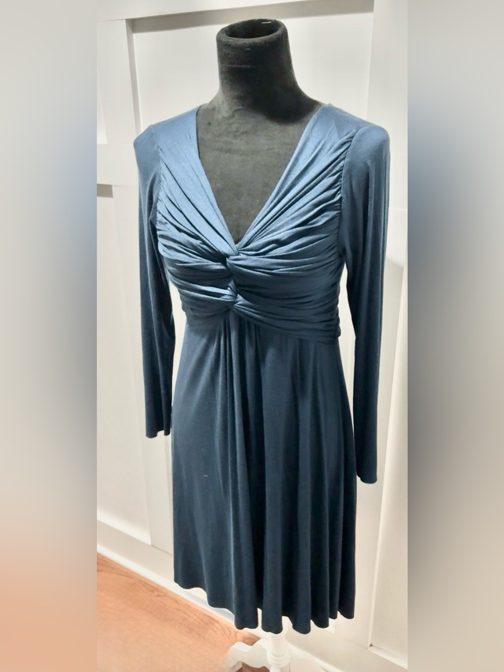 Anthropologie’s BAILEY 44 Soft and Sapphire CRISS CROSS DRESS ~V Neck - Petite M